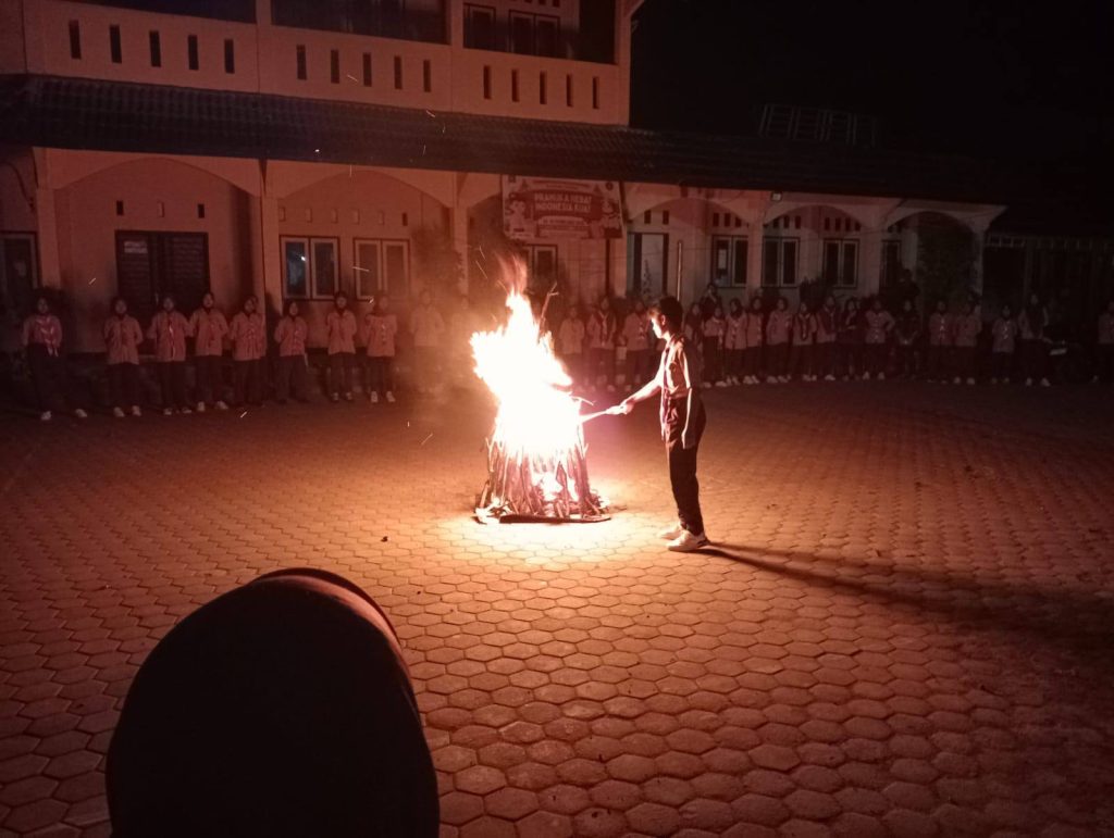 Api Unggun Warnai Malam Keakraban P3 SIgab